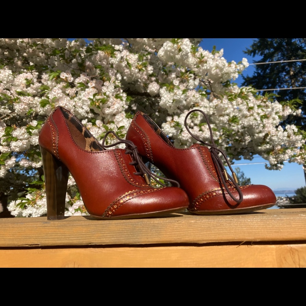 Dolce&Gabbana lace-up high heel Oxford bootie sz38